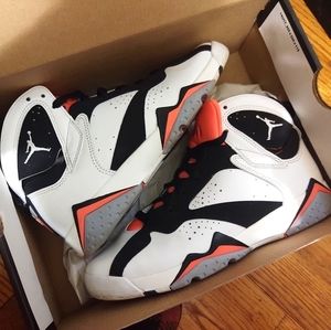 Air Jordan 7 White/Black/Flash Pink